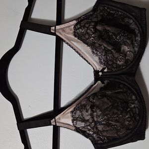 Wacoal Elegant Black Lace Sheer Underwire Bra Size 34D